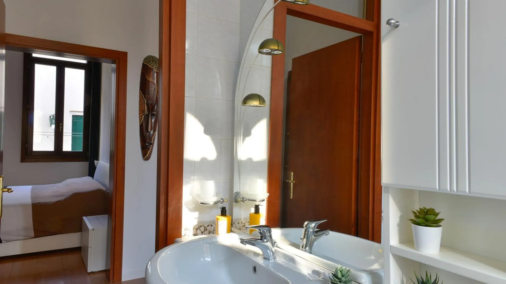 Ca' Dino Venice - Canal View Apartment