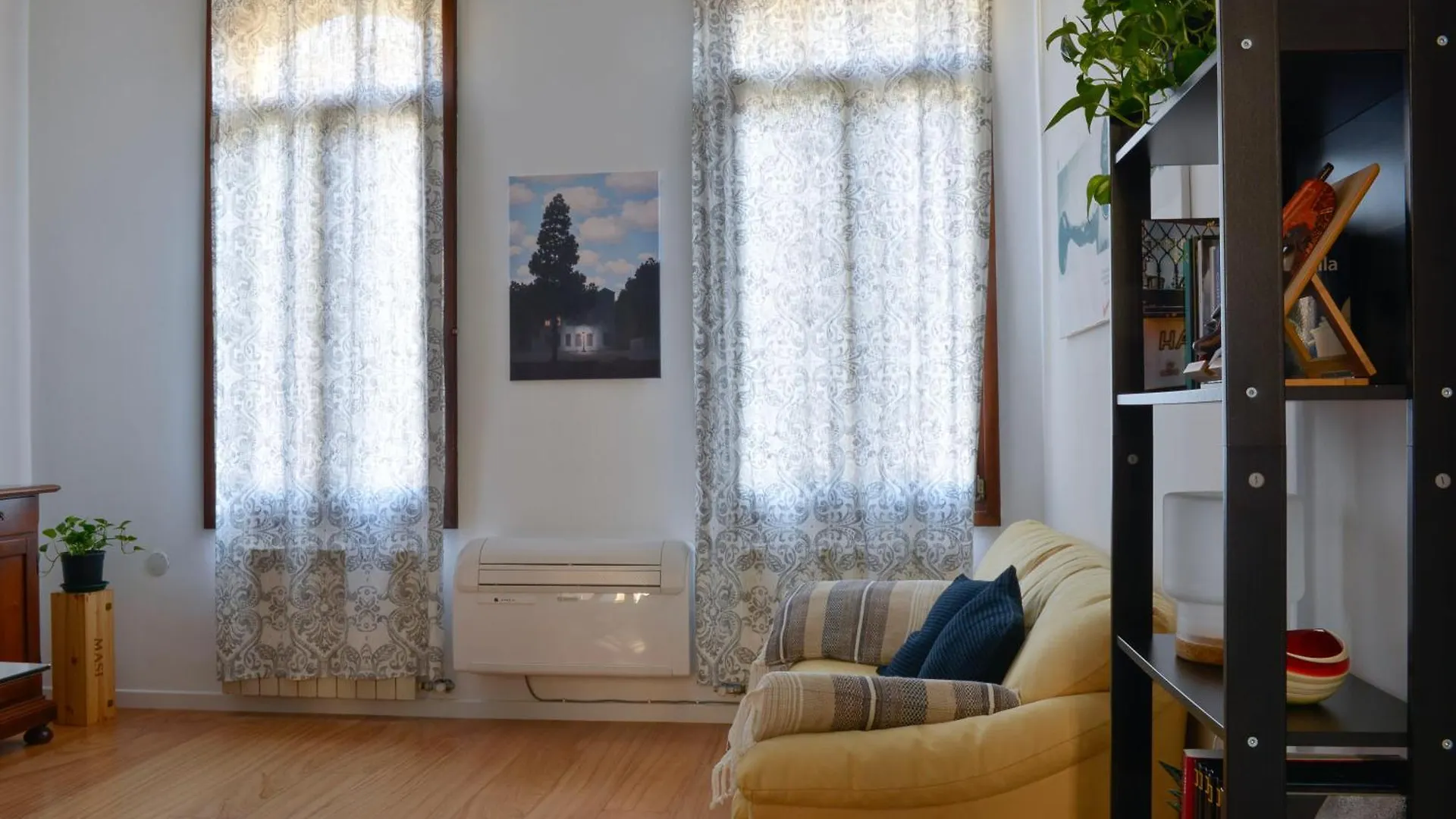 Ca' Dino Venice - Canal View Apartment