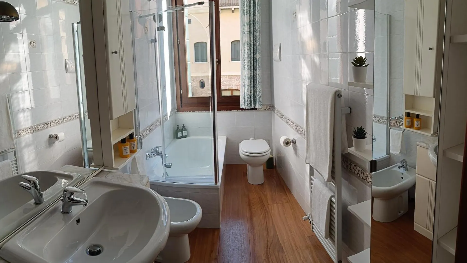 Apartment Ca' Dino Venice - Canal View