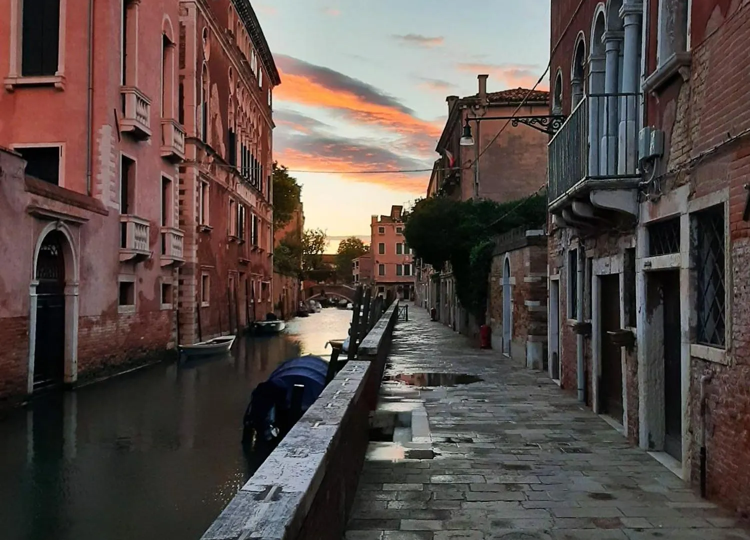 Ca' Dino Venice - Canal View إيطاليا