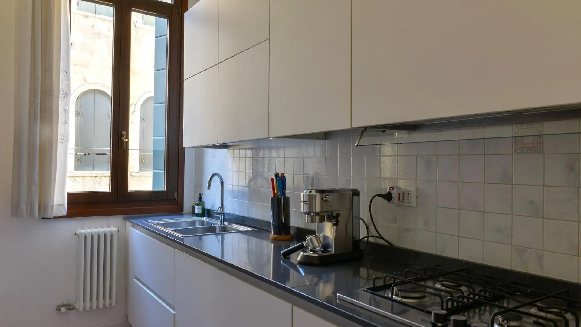 Ca' Dino Venice - Canal View إيطاليا